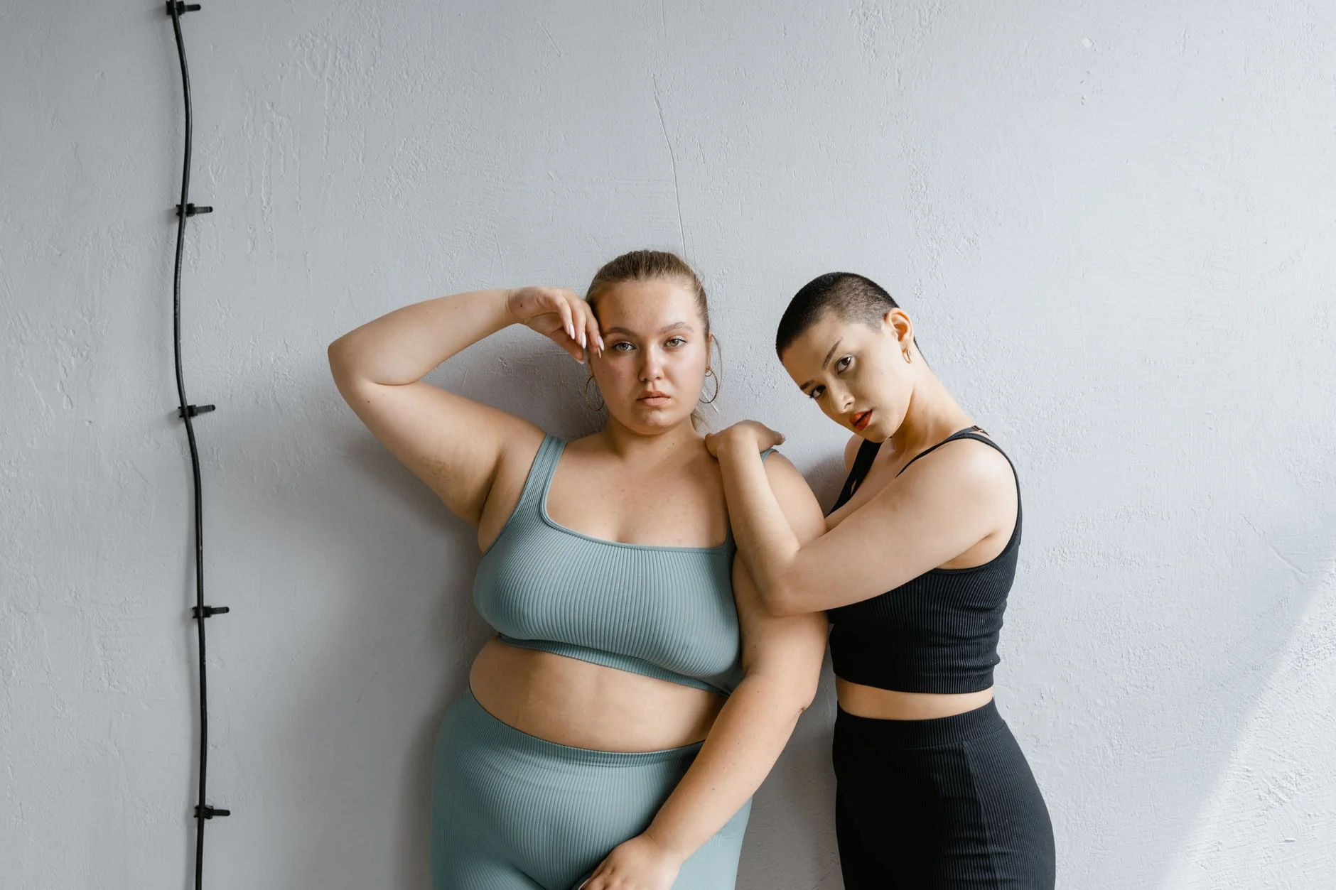 Plus size body shapes guide showing diverse proportions across apple pear hourglass rectangle and inverted triangle shapes
