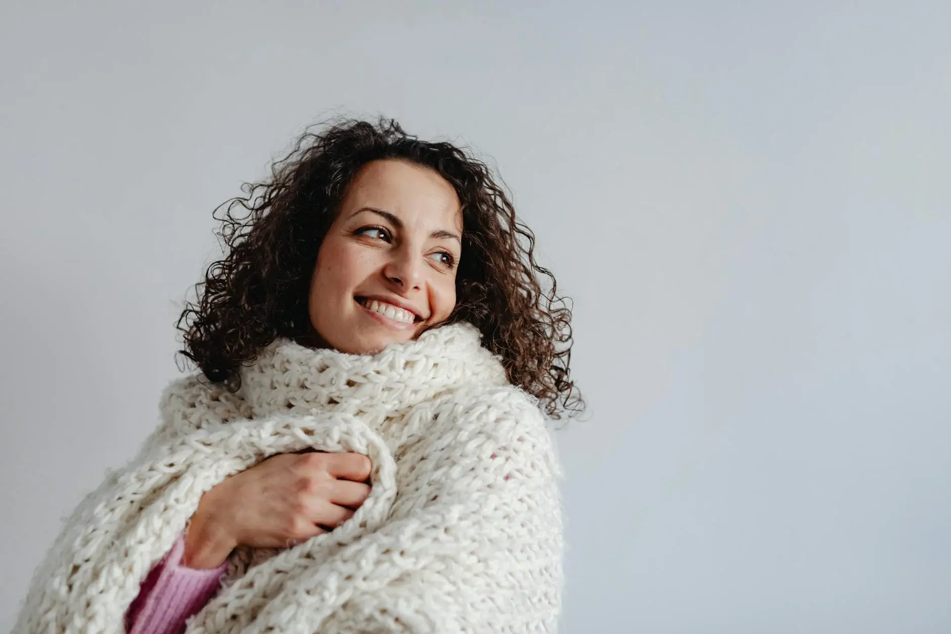 Women's chunky knit scarf
