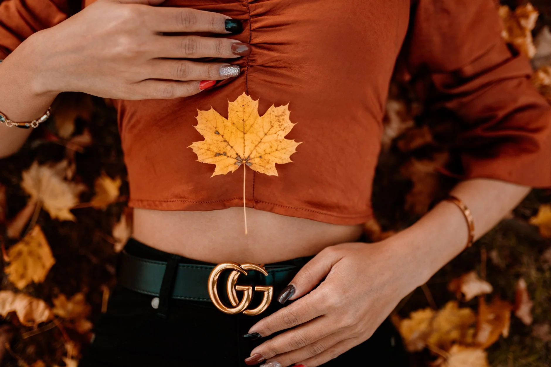 Rust and burnt orange outfit reflecting the warm, earthy Warm Autumn color palette